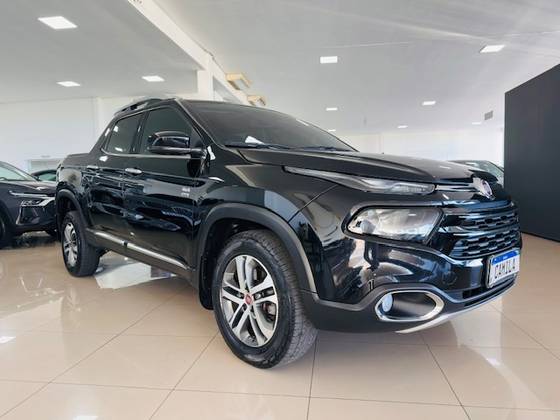 FIAT TORO 2.0 16V TURBO DIESEL VOLCANO 4WD AT9 FIAT TORO 2.0 16V TURBO DIESEL VOLCANO 4WD AT9